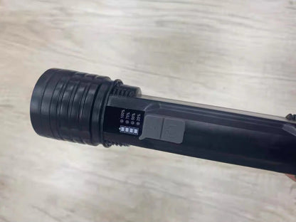 Lampe torche Solaire et rechargeable multifonction