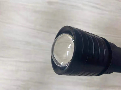 Lampe torche Solaire et rechargeable multifonction
